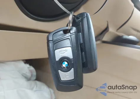 2014 BMW 328I xDrive z USA, uszkodzony, nr VIN WBA3G7C50EKN37288